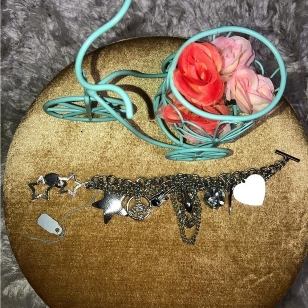 Tutti Frutti Vintage Style Charms Guitar Stars Hearts Peace Sign Charm‎ Bracelet
